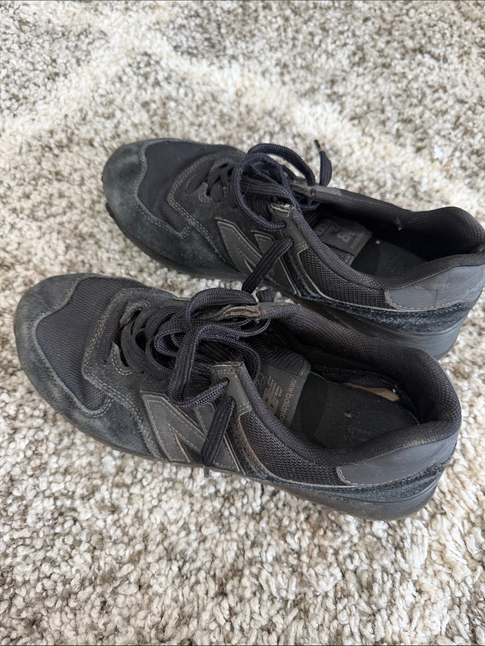 New Balance Black Men's Casual Lace-Up Sneakers